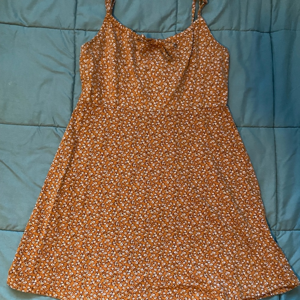 orange floral “flowy” dress w/ adjustable straps from sky & sparrow